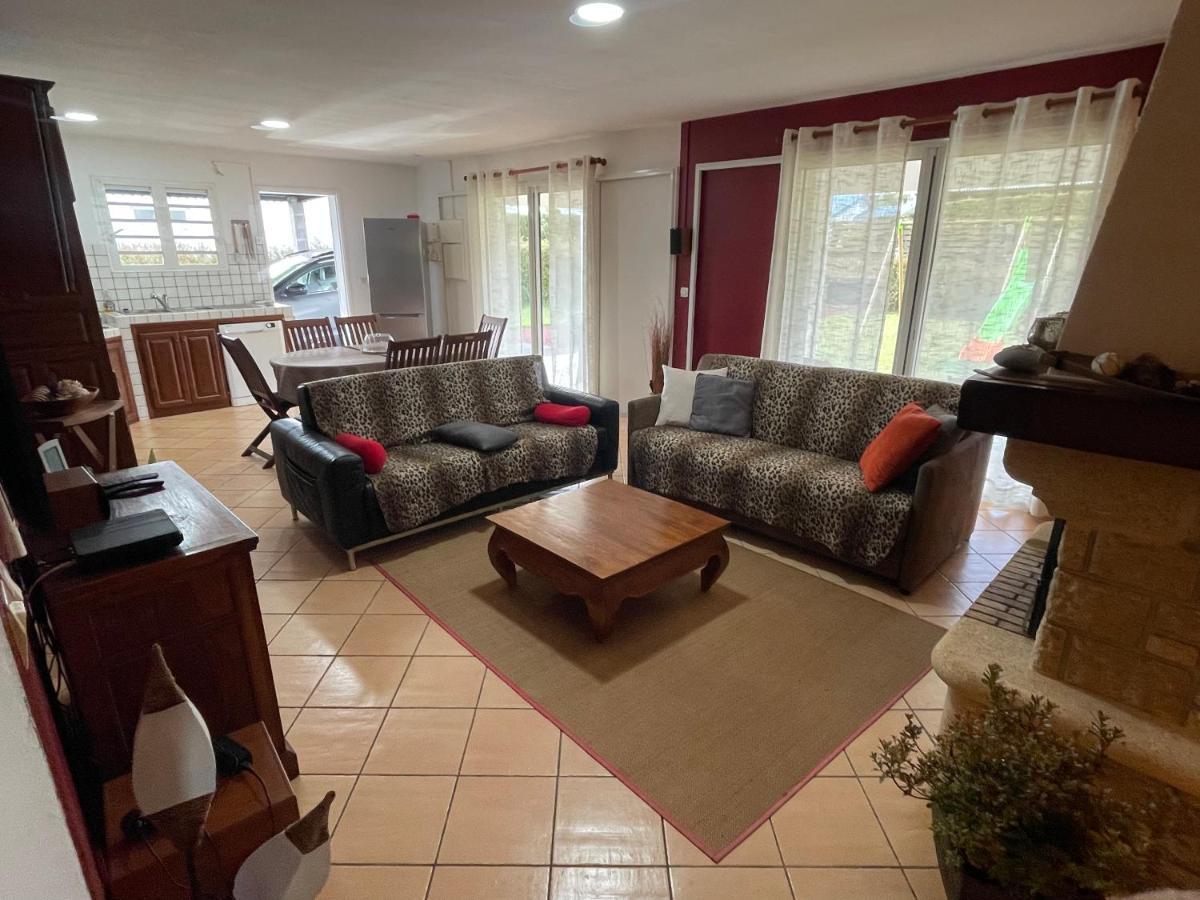 Villa Au Pied Du Volcan 勒唐蓬 外观 照片